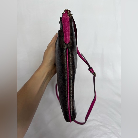 ***SOLD***COACH CROSSBODY BAG in Brown and Fuchsia Leather Messenger Bag Signatu - Picture 14 of 16